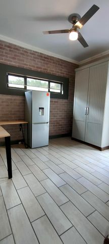 To Let 4 Bedroom Property for Rent in The Coves North West